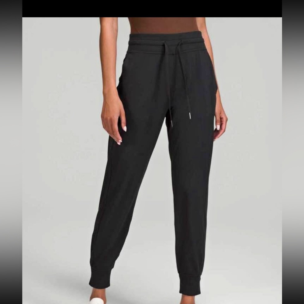 Lululemon Ready to Rulu jogger full length size 6